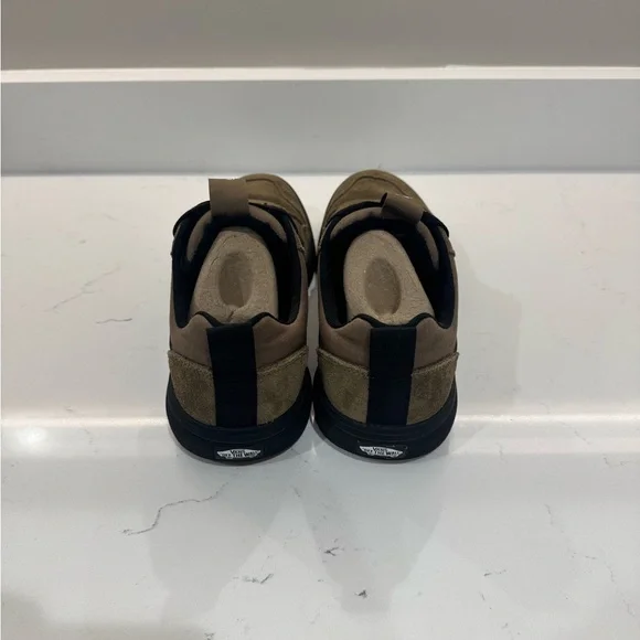 Vans Mid Brown Sneakers Sporty Cushioned Design. - Picture 5 of 9